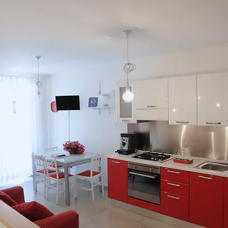 Ypsilhome *