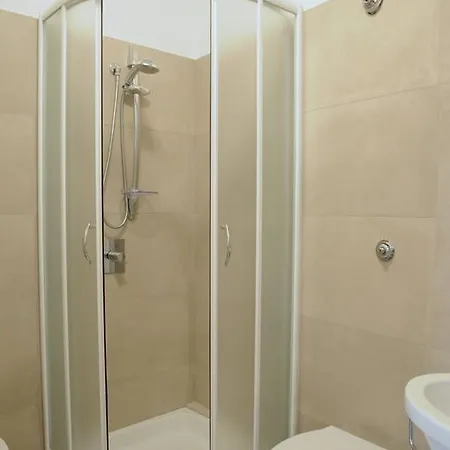 Ypsilhome * Castelbuono (Sicily)